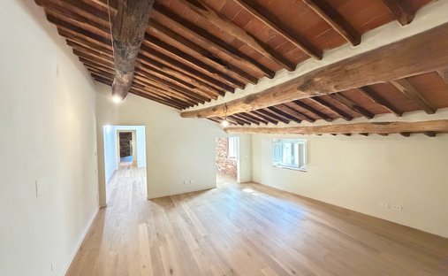 Apartment in Centro Storico, Lucca, Tuscany 1