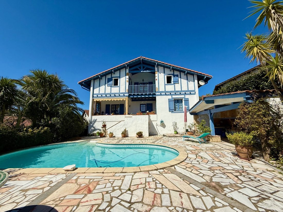 House in Mendi-Choko-Karrikatxar-Olhette, Urrugne, France 1 - 17388659