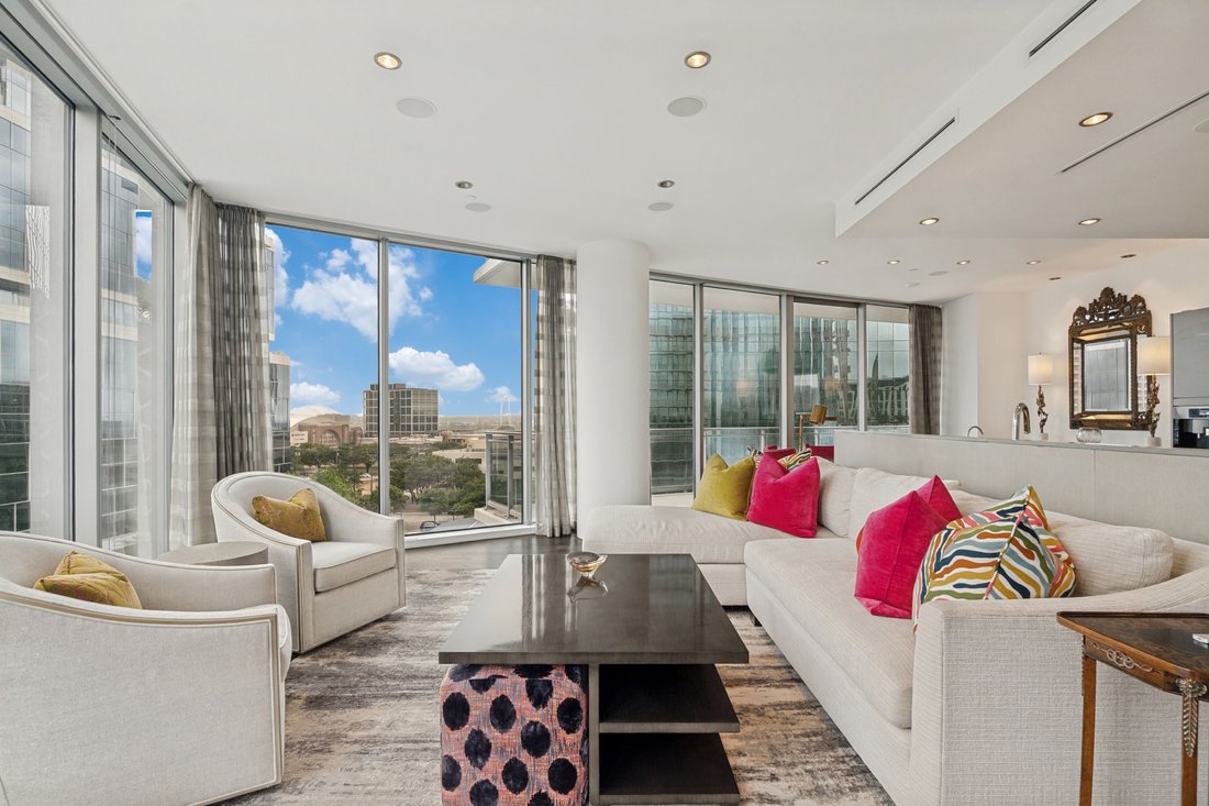 Condo in Dallas, Texas, United States 4 - 17764019