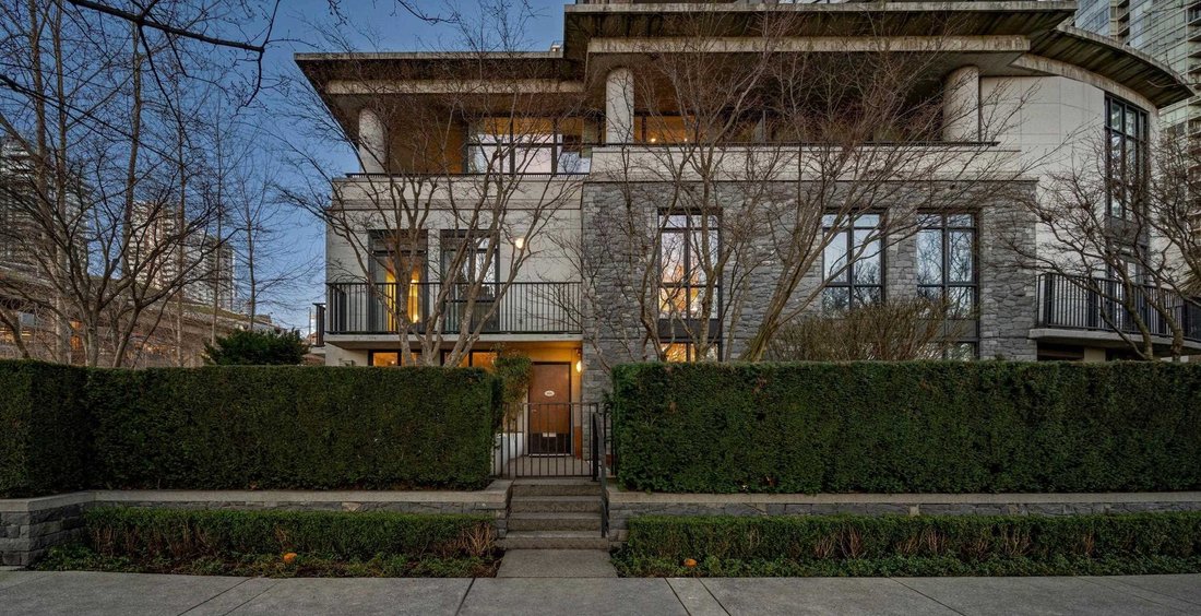 House in Vancouver, British Columbia, Canada 1 - 17769261