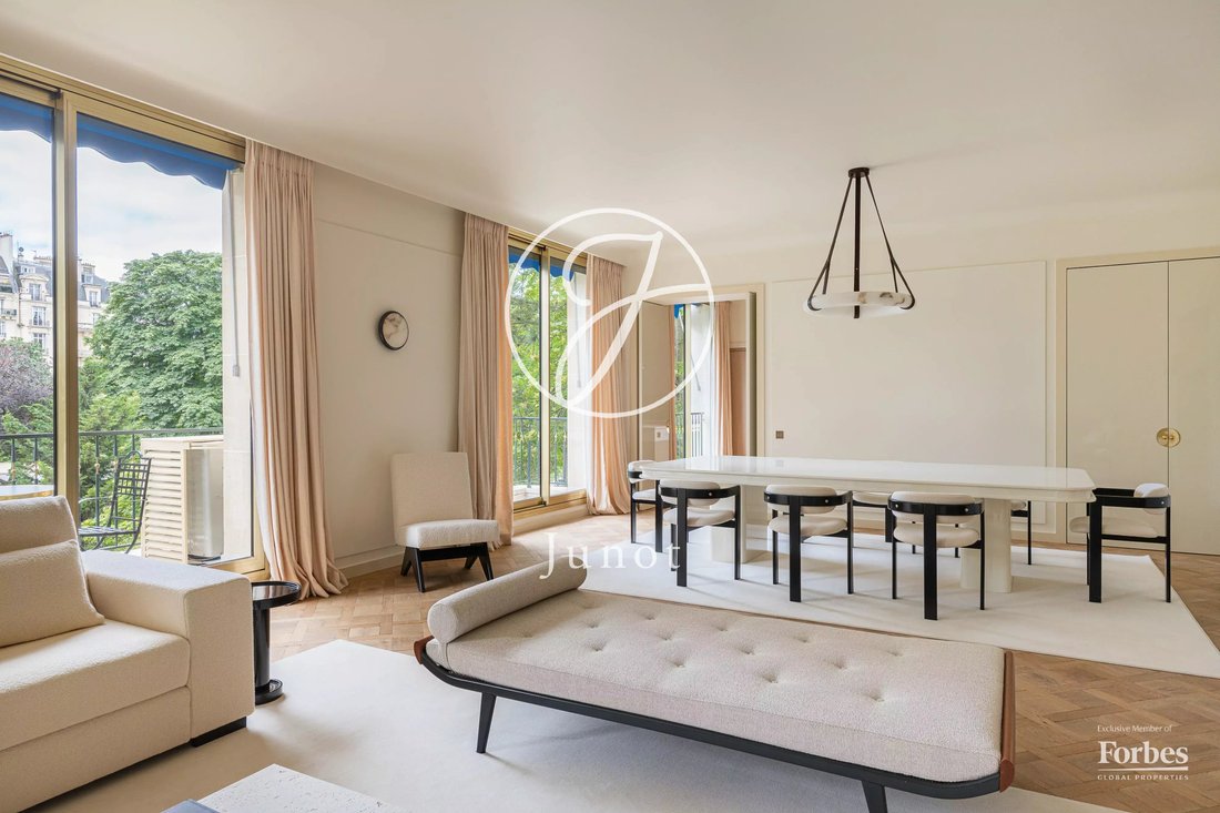 Apartment in Chaillot, Paris 16e Arrondissement, Paris 4 - 17602325