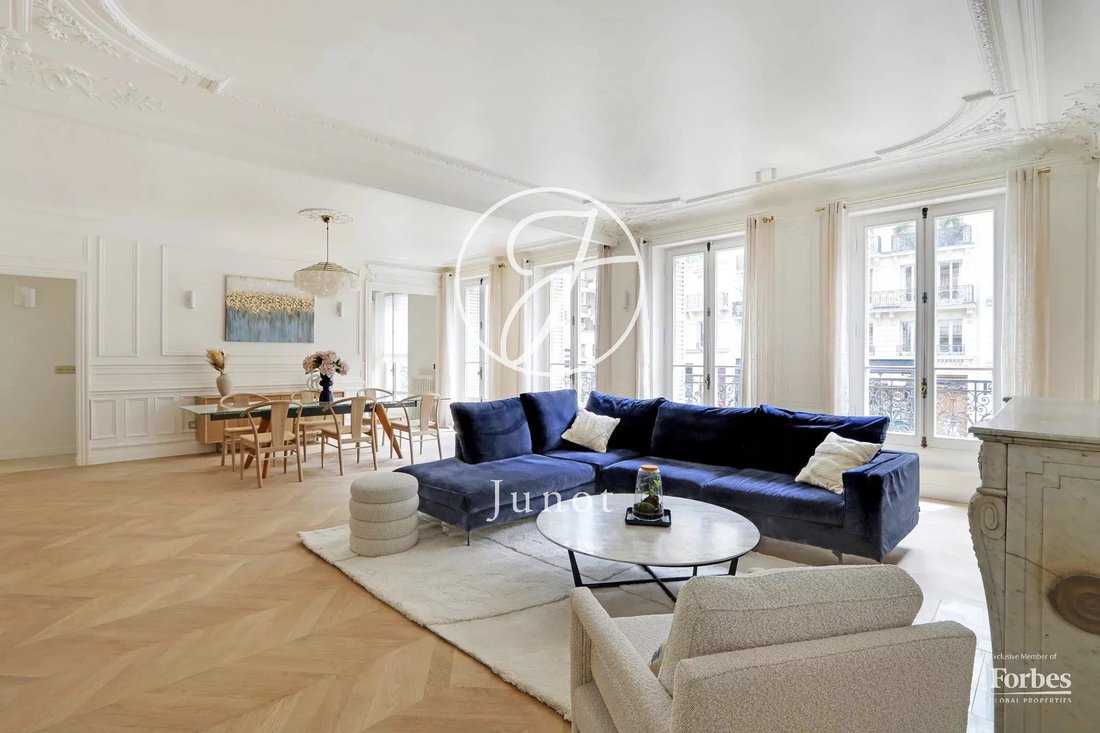 Apartment in Sorbonne, Paris 5e Arrondissement, Paris 1 - 16891999