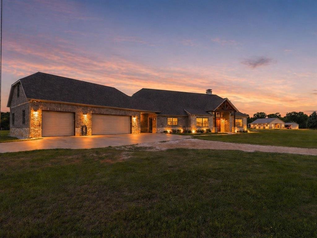 House in Grand Saline, Texas, United States 1 - 17770106