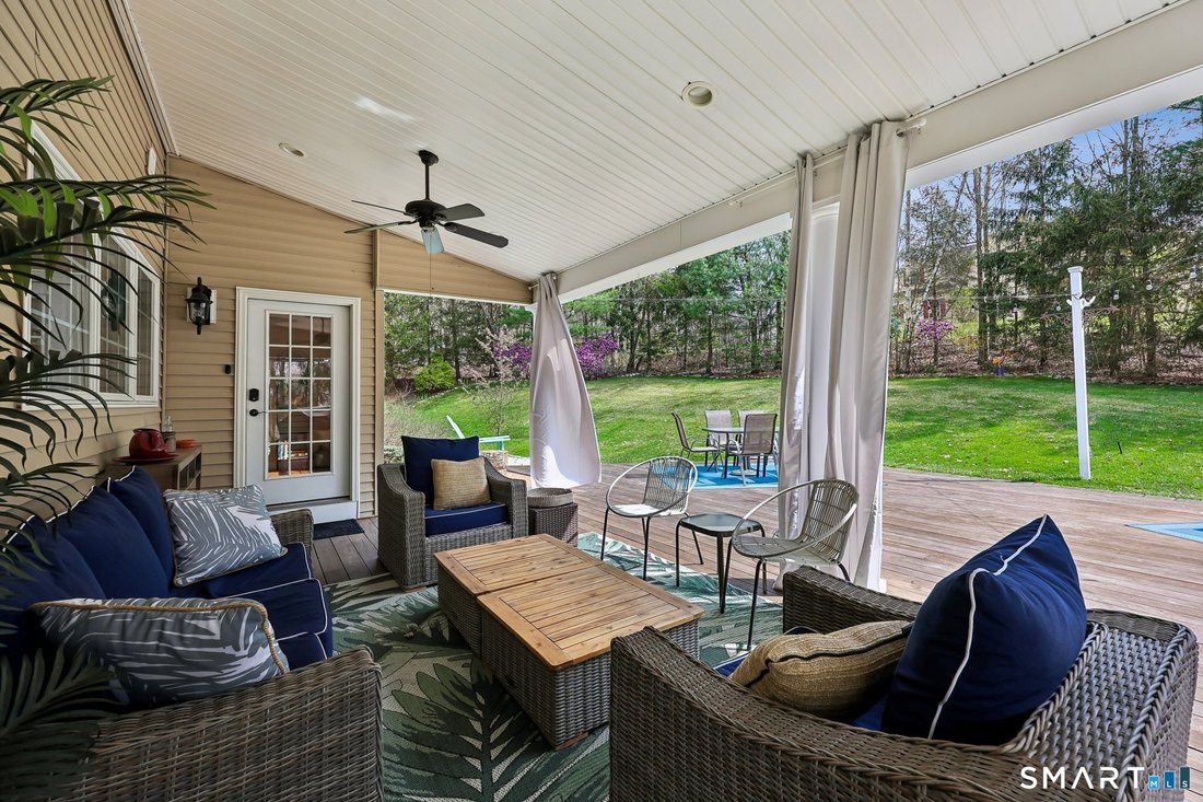 House in Danbury, Connecticut, United States 2 - 17770003