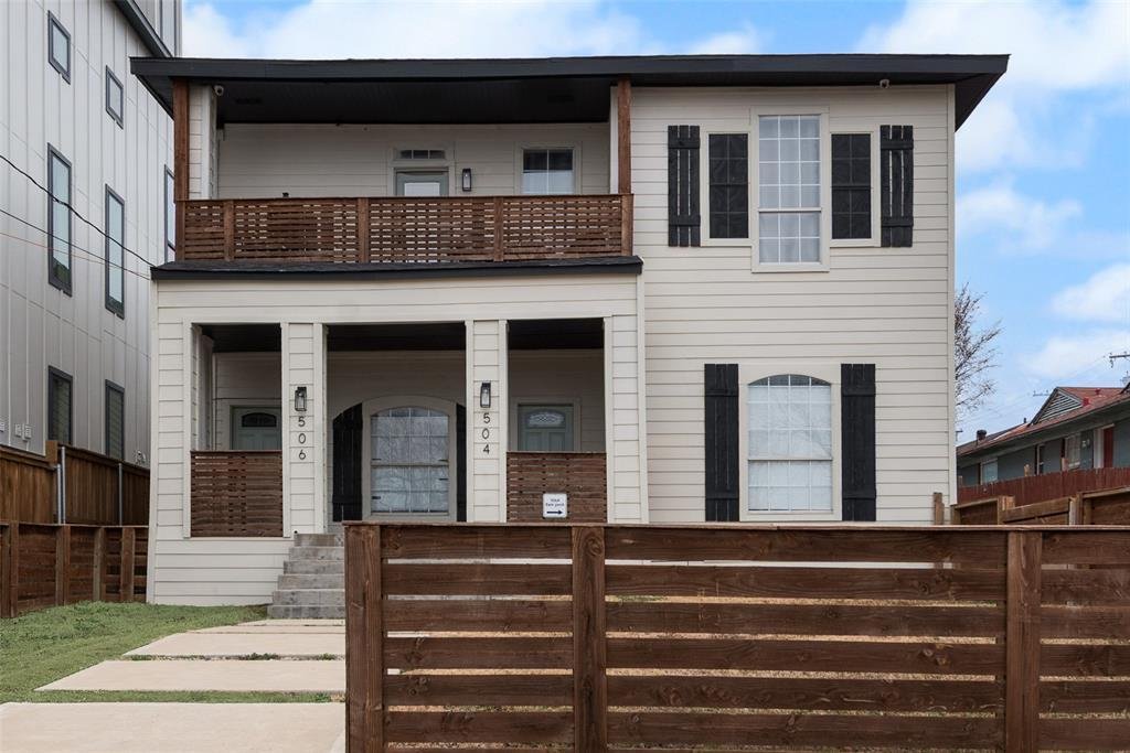 Dallas, Texas, United States 4 - 17770108