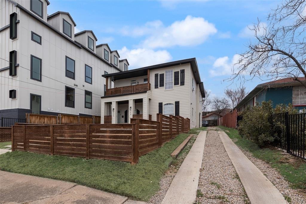 Dallas, Texas, United States 1 - 17770108
