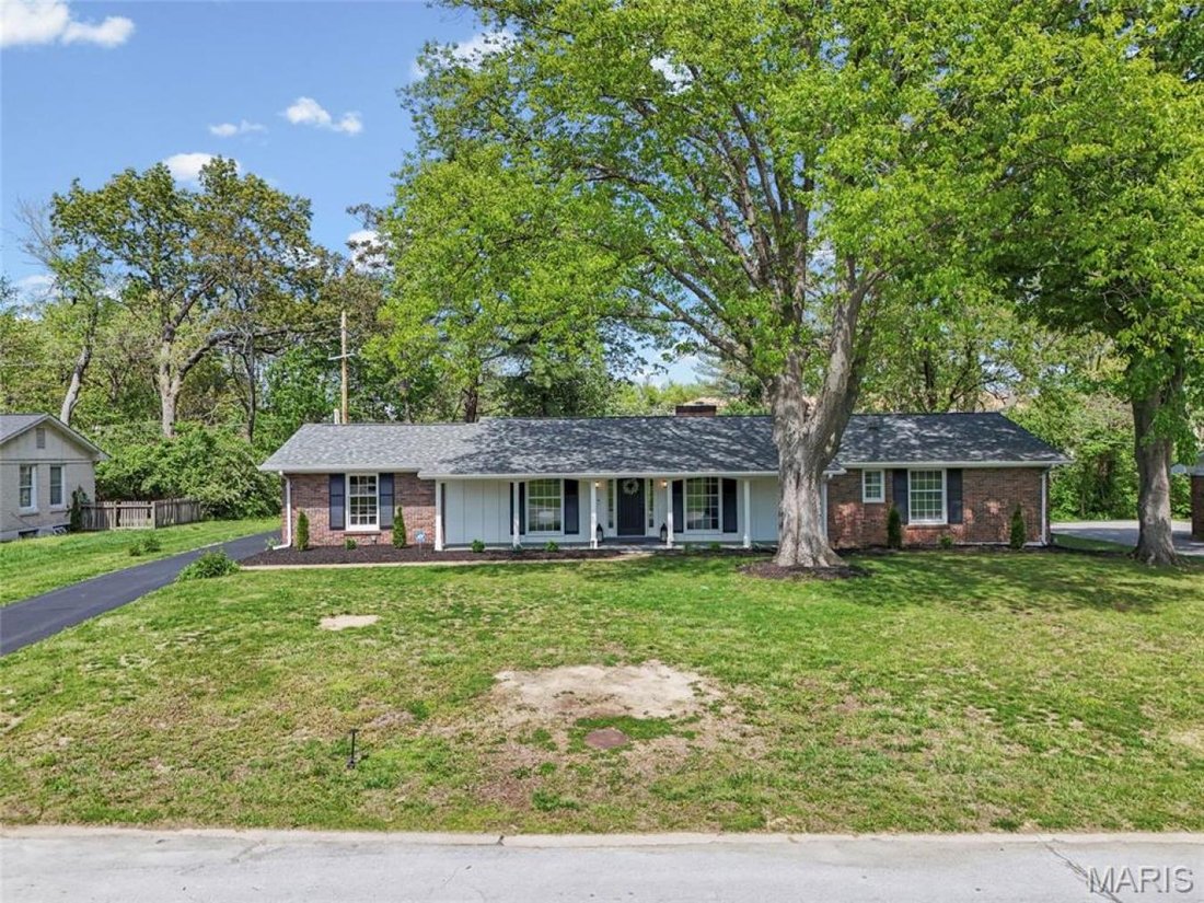 House in Creve Coeur, Missouri, United States 1 - 17770236
