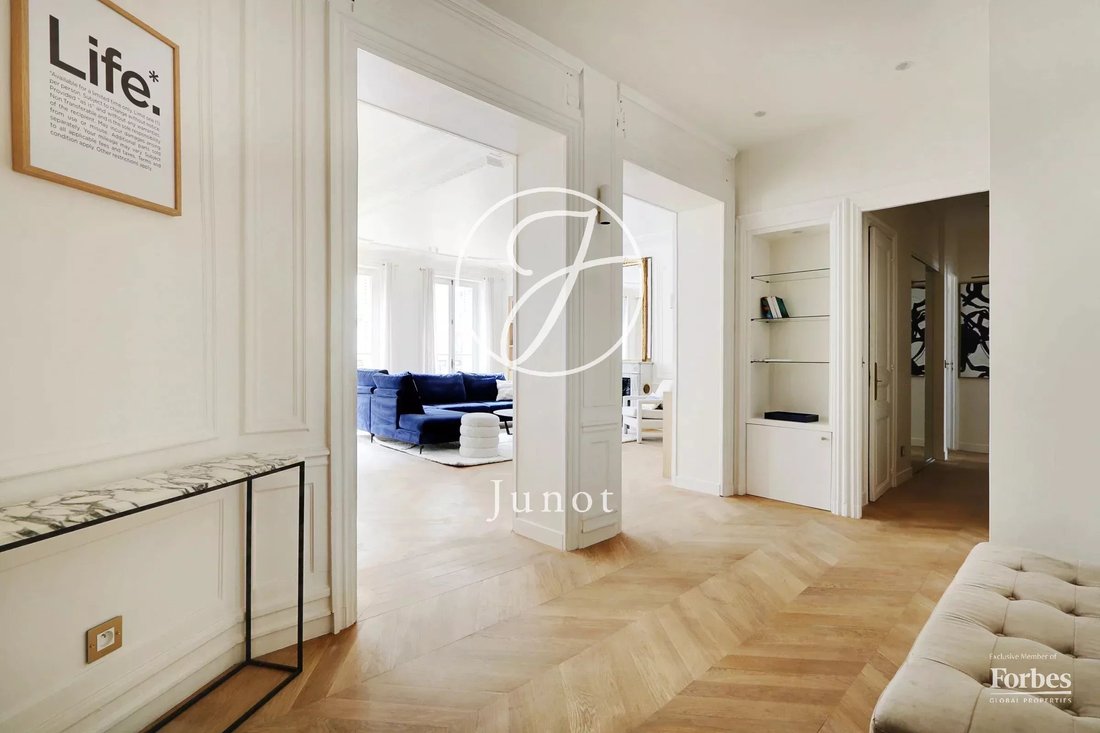 Apartment in Sorbonne, Paris 5e Arrondissement, Paris 5 - 16891999