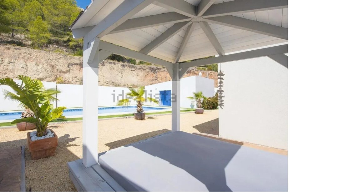 Bungalow in Calp / Calpe, Valencian Community, Spain 4 - 14813633
