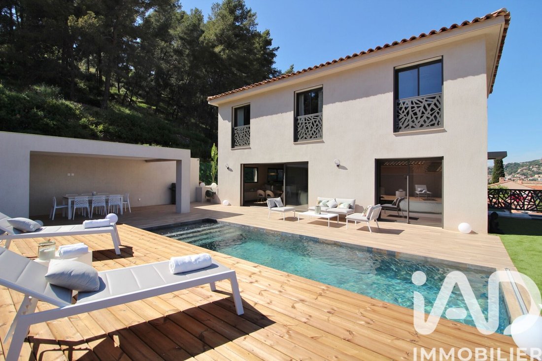 House in Hyeres, Provence-Alpes-Côte d'Azur, France 1 - 17041595