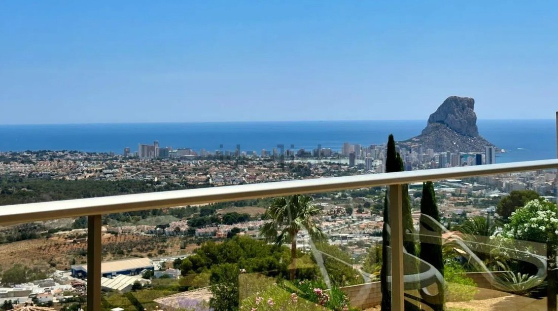Bungalow in Calp / Calpe, Valencian Community, Spain 2 - 14813633