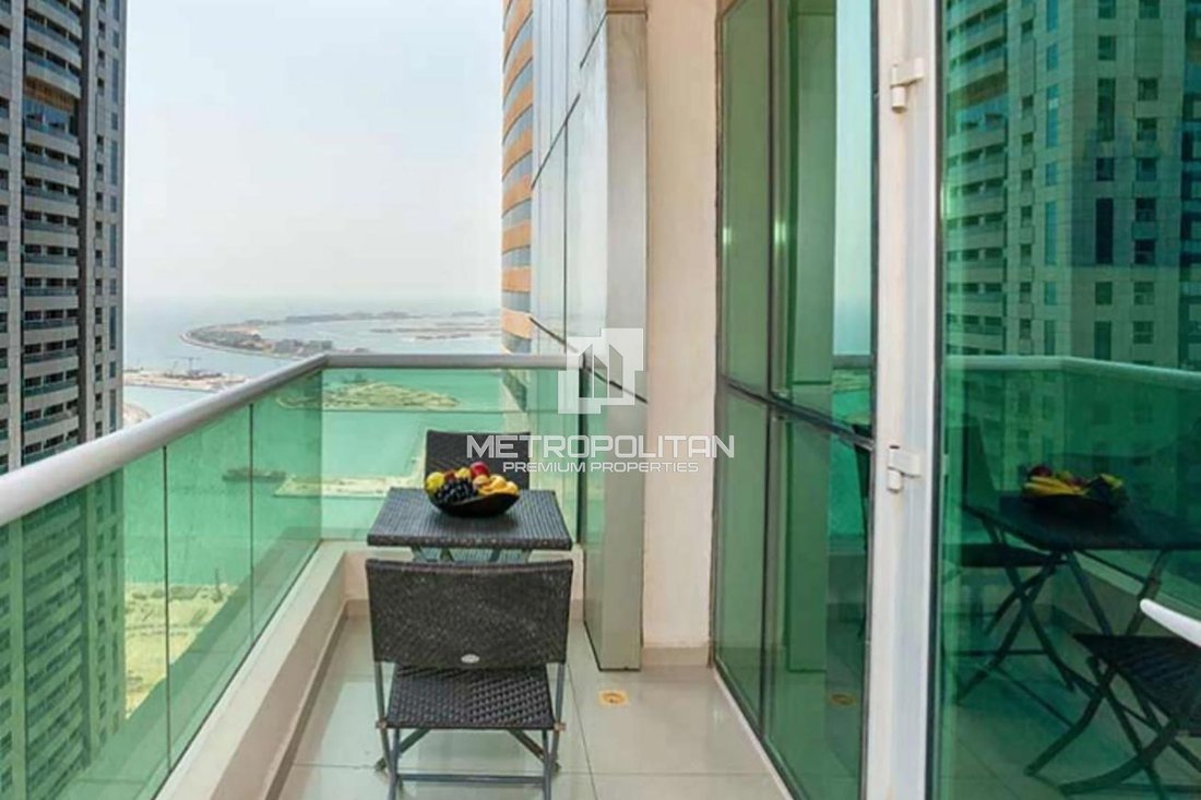 Apartment in JLT / Jumeirah Lakes Towers, Dubai, United Arab Emirates 1 - 17770338