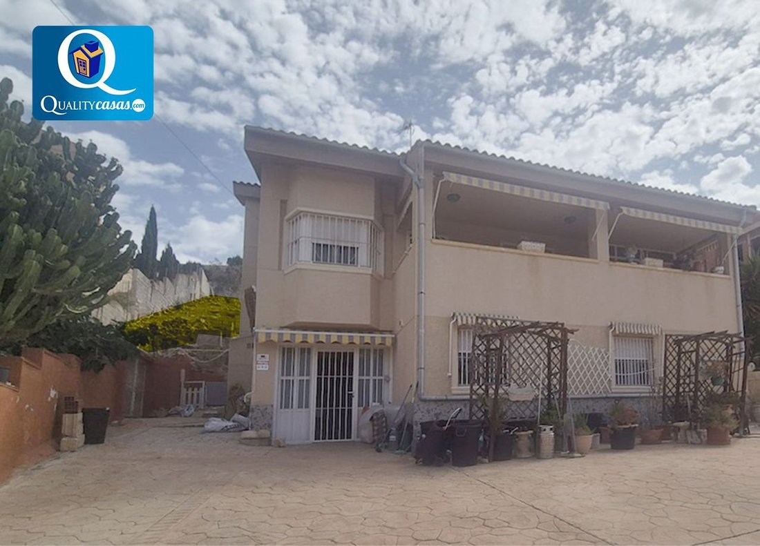 Chalet in Alicante, Valencian Community, Spain 1 - 17770583
