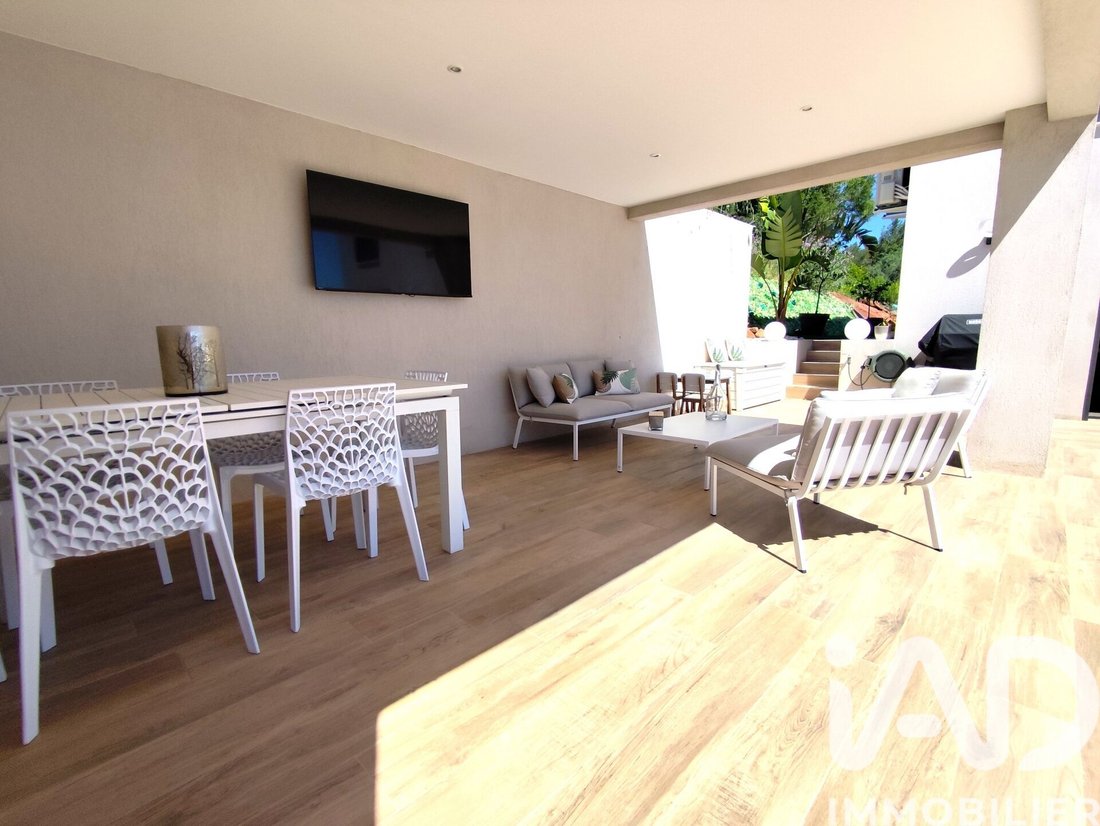 House in Hyeres, Provence-Alpes-Côte d'Azur, France 2 - 17041595