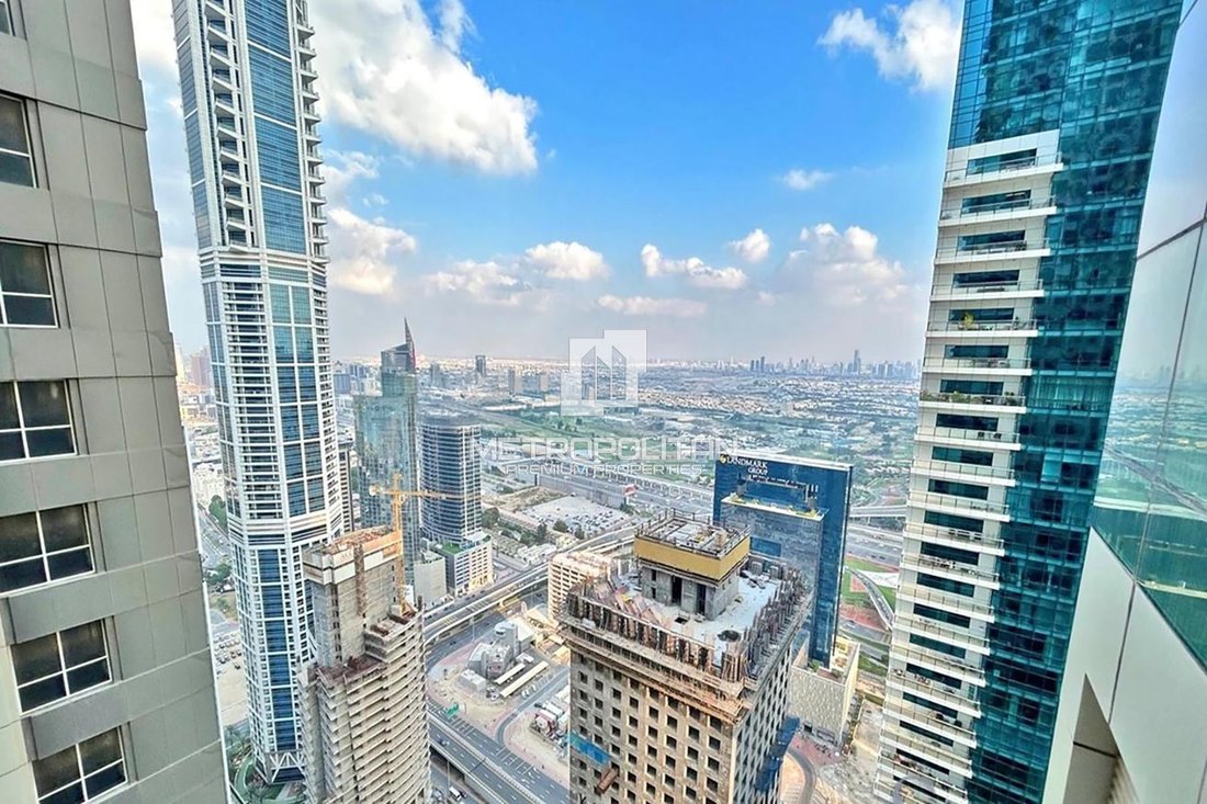 Apartment in JLT / Jumeirah Lakes Towers, Dubai, United Arab Emirates 2 - 17770338