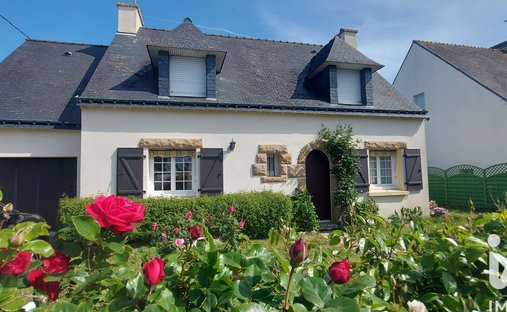 House in Ouest, Quiberon, France 1