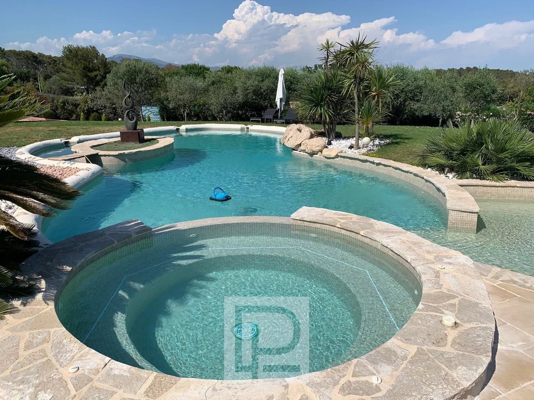 House in Mougins, Provence-Alpes-Côte d'Azur, France 5 - 17220746