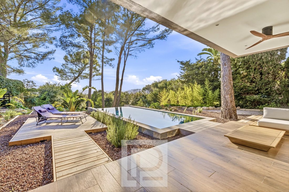 House in Mougins, Provence-Alpes-Côte d'Azur, France 4 - 17271376