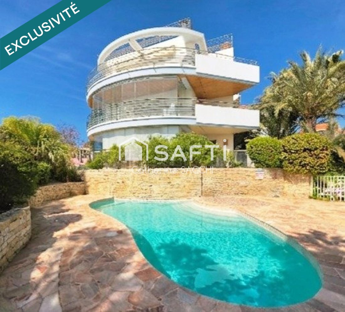 Apartment in Le Dramont-Agay-Anthéor-Le Trayas, Saint-Raphaël, France 3 - 17763799