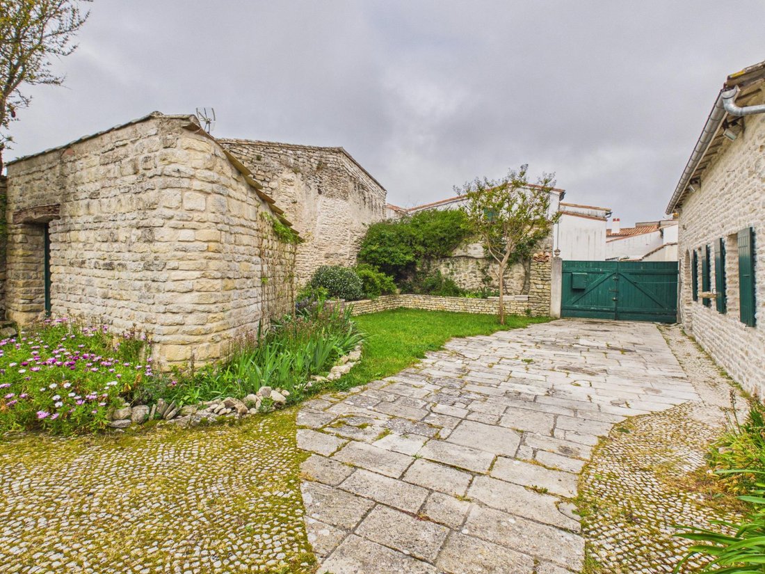 House in Saint-Clement-des-Baleines, Nouvelle-Aquitaine, France 2 - 17770669