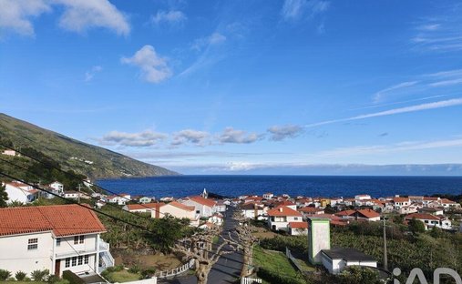 Townhouse en Lajes do Pico, Azores, Portugal 1