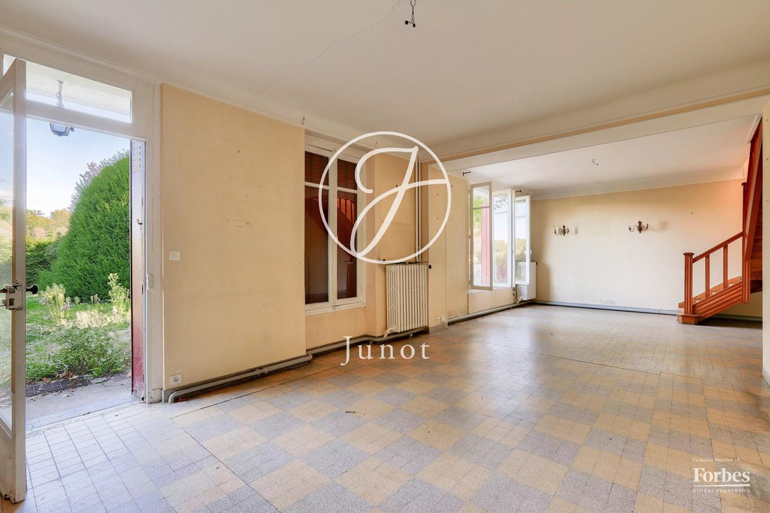 House in Les Quais, Bougival, France 5 - 16900272
