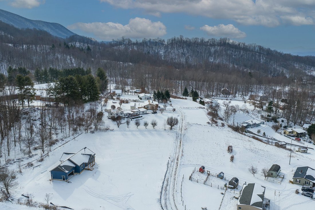 House in Zionville, North Carolina, United States 5 - 17770427