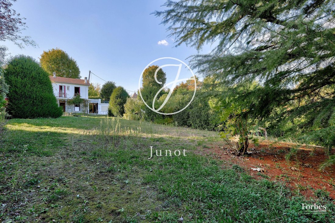 House in Les Quais, Bougival, France 3 - 16900272
