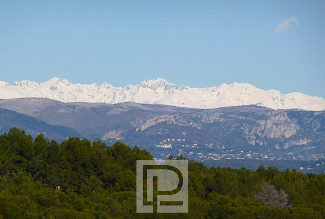 House in Mougins, Provence-Alpes-Côte d'Azur, France 3 - 17220746