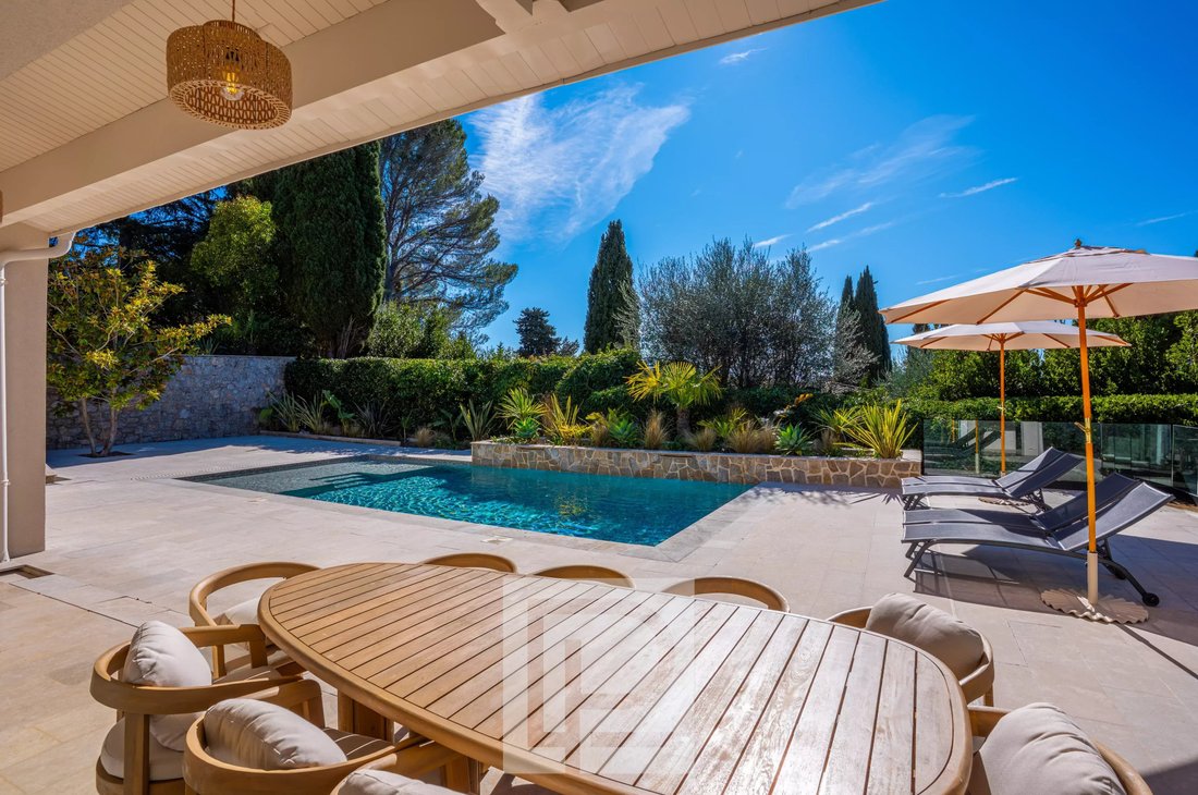 Villa in Mougins, Provence-Alpes-Côte d'Azur, France 4 - 17289997