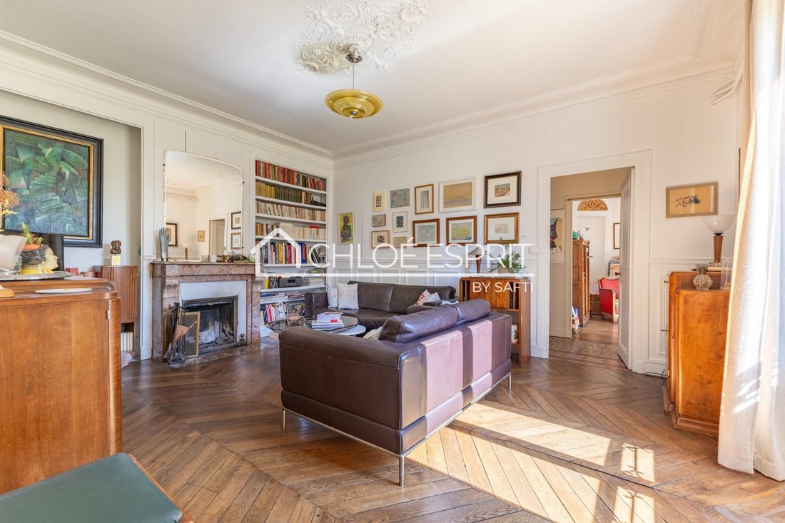 House in Mandres-les-Roses, Ile-de-France, France 4 - 17770690