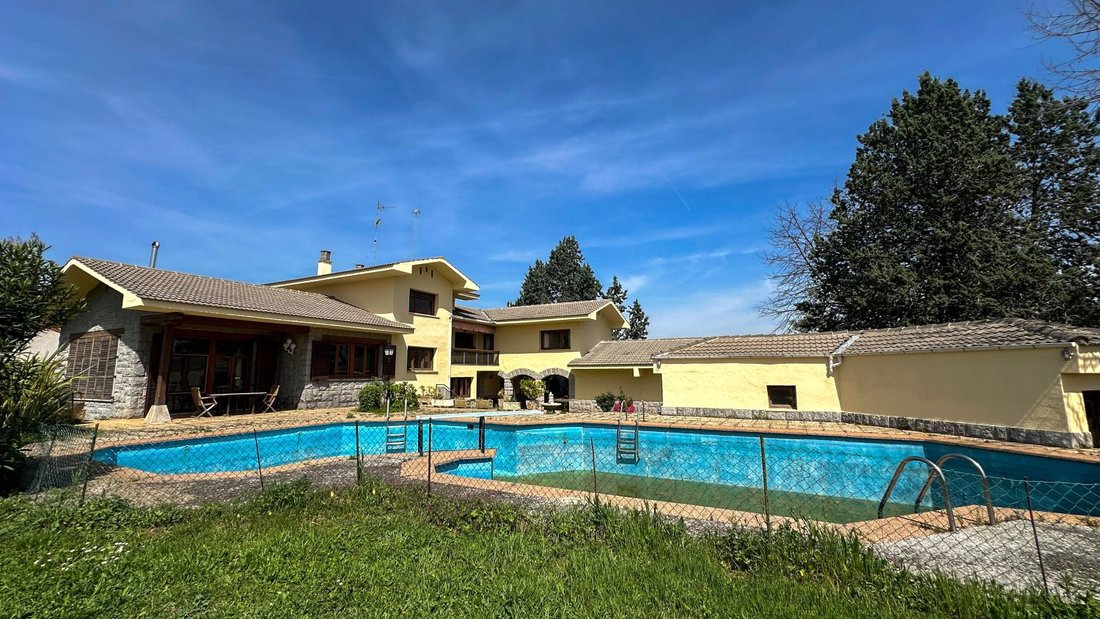 Chalet a Castañares de Rioja, La Rioja, Spagna 1 - 17770590