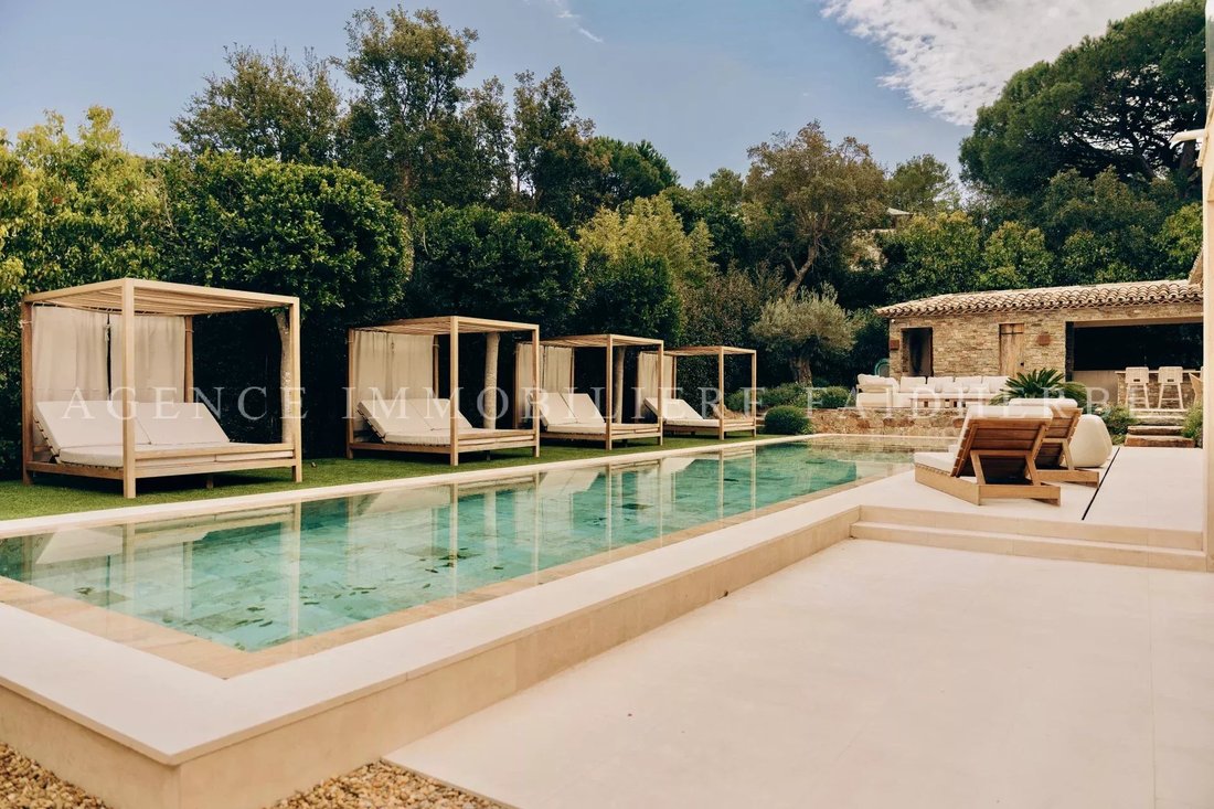 Villa in Ramatuelle, Provence-Alpes-Côte d'Azur, France 5 - 17770308