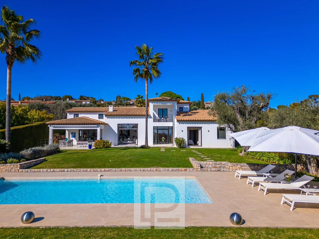 Villa in Mougins, Provence-Alpes-Côte d'Azur, France 4 - 17320107
