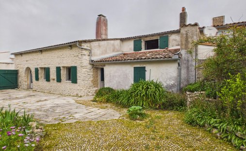 House in Saint-Clement-des-Baleines, Nouvelle-Aquitaine, France 1