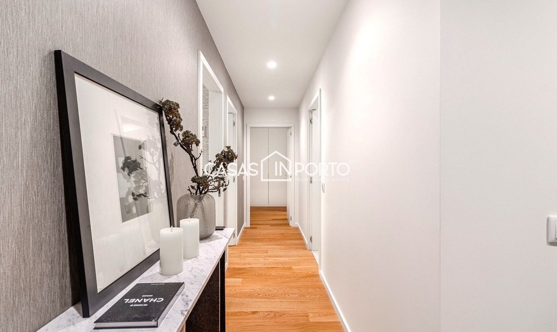 Apartment in Santa Marinha e Sao Pedro da Afurada, Porto District, Portugal 3 - 17770329