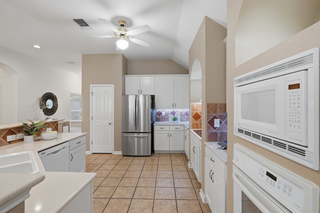 House in New Braunfels, Texas, United States 5 - 17539286