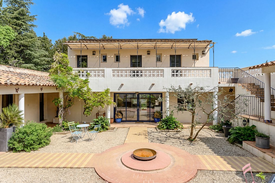 Villa in Apt, Provence-Alpes-Côte d'Azur, France 2 - 17770265