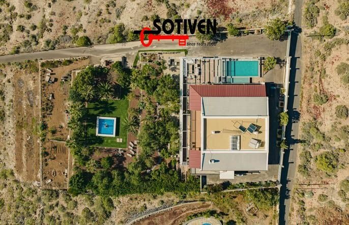 Finca in Adeje, Canary Islands, Spain 4 - 12835945