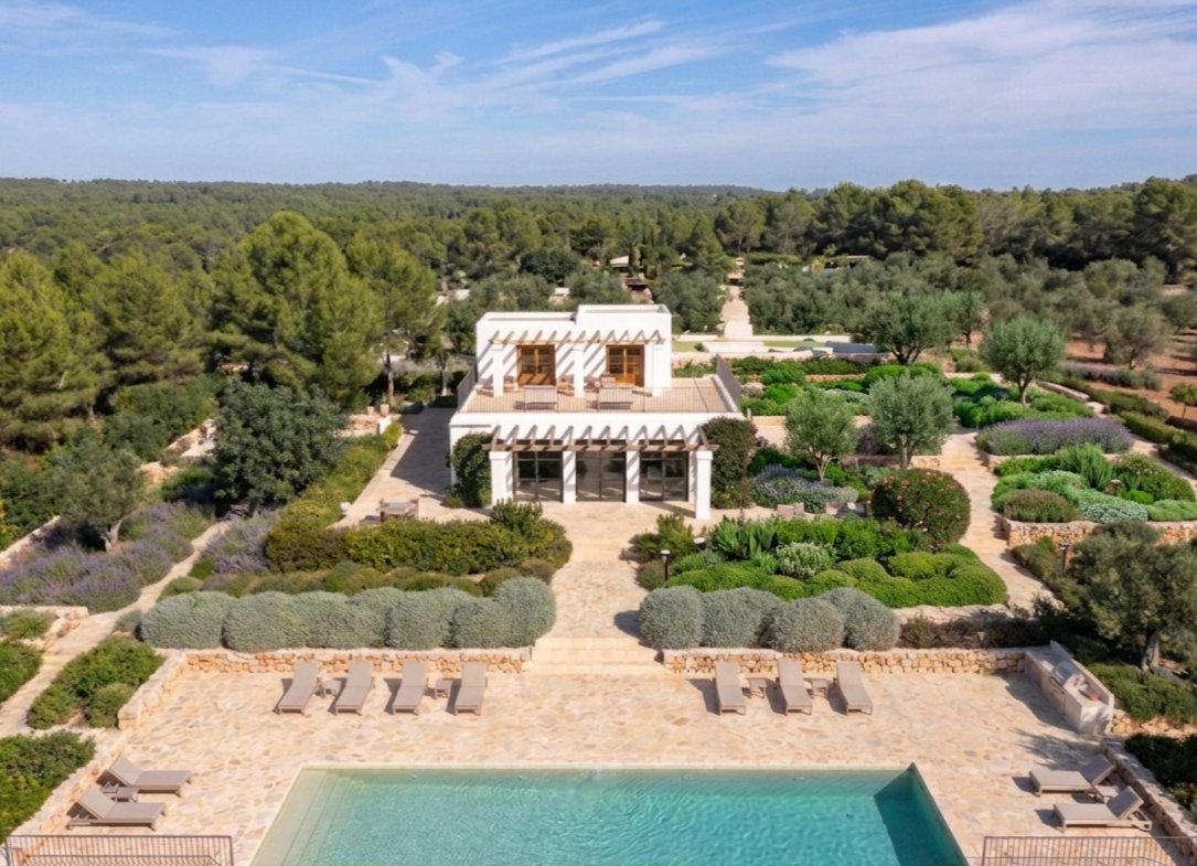 Villa in Santa Gertrudis de Fruitera, Santa Eularia des Riu, Balearic Islands 1 - 16743510