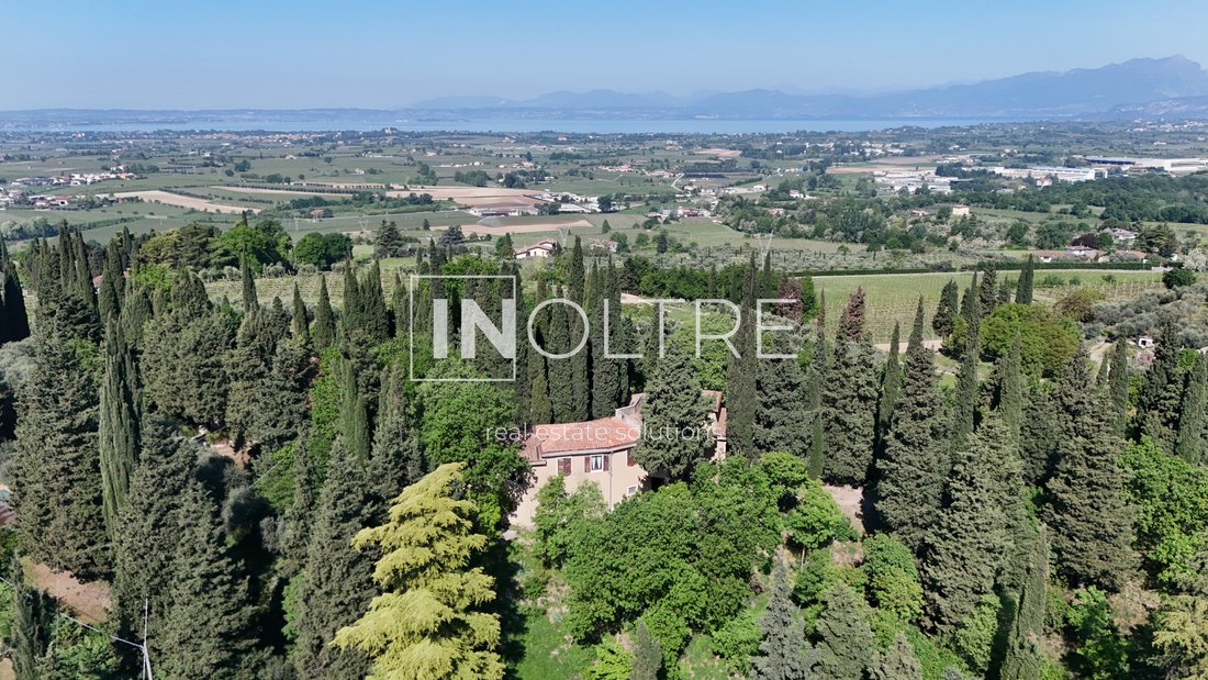 Villa in Sona, Veneto, Italy 1 - 17770396