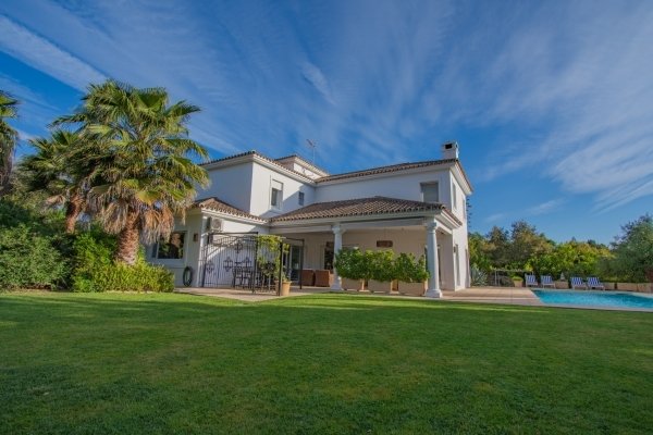 Villa in Sotogrande, San Roque, Andalusia 1 - 17770269