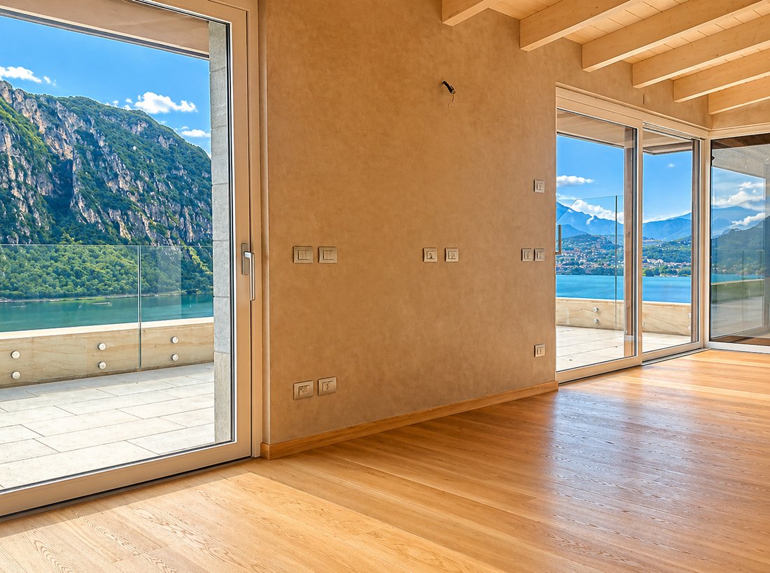 Villa in Campione d'Italia, Lombardy, Italy 3 - 17770631