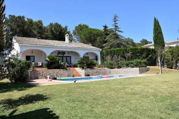 Villa in Sotogrande, San Roque, Andalusia 1 - 17770367
