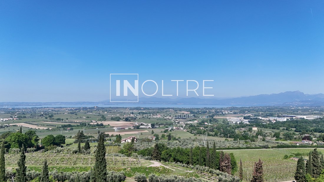 Villa in Sona, Veneto, Italy 2 - 17770396