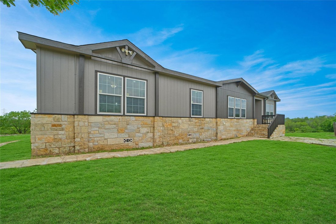 Kyle, Texas, United States 3 - 17771035