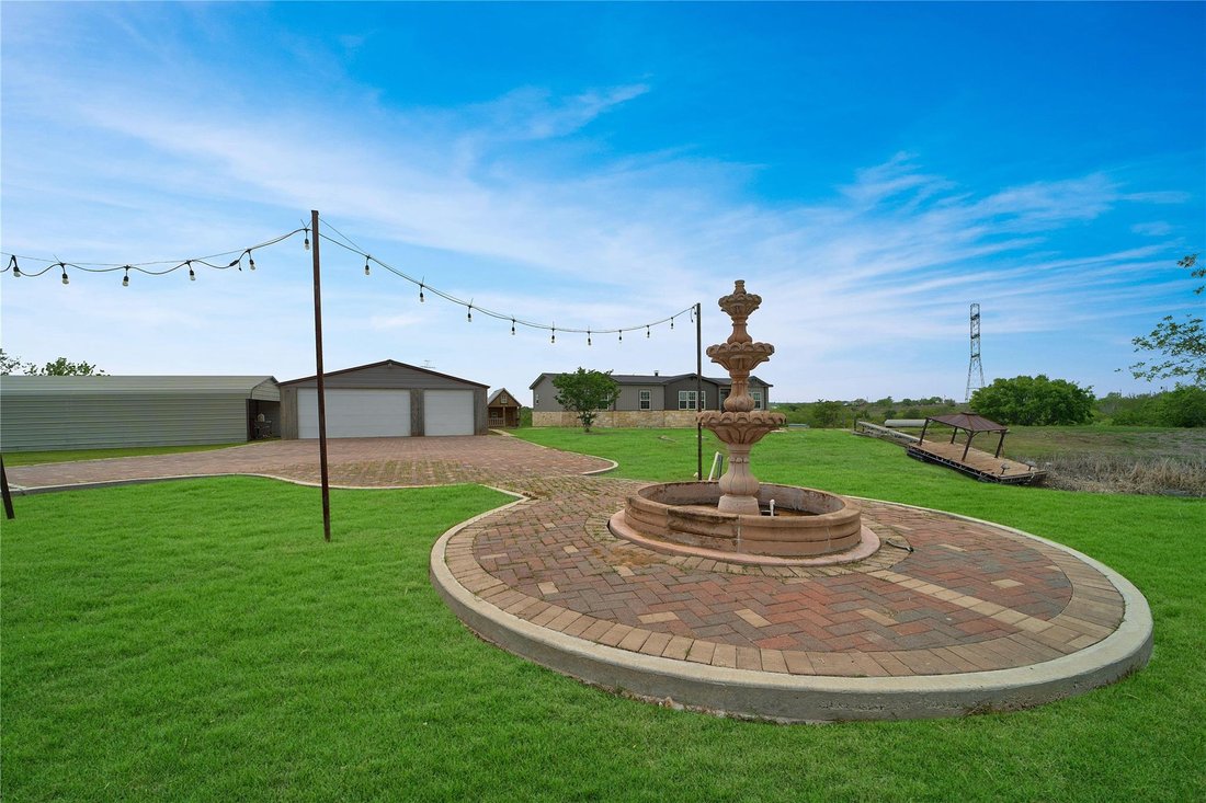 Kyle, Texas, United States 5 - 17771035