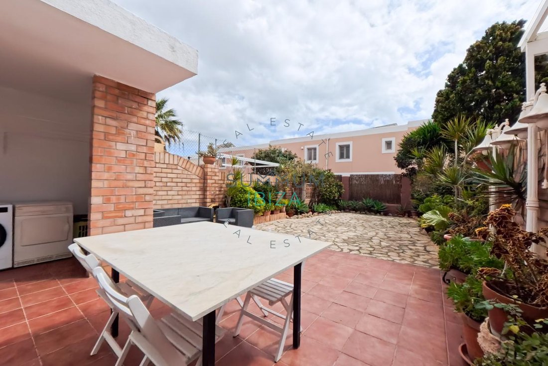 Villa in Ibiza Town, Balearic Islands, Spain 1 - 17771141