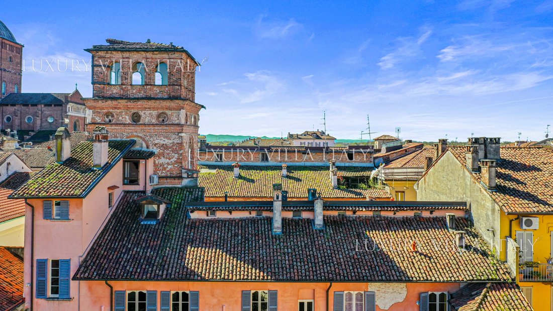 Estate in Historic Center, Pavia, Lombardy 2 - 17770937