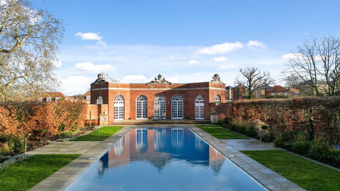 House in Oakwood, Enfield, England 1 - 17771232